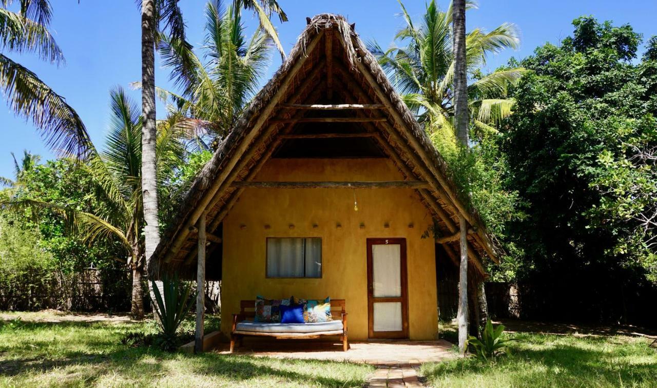 Turtle Cove Lodge And Yoga Shala Praia do Praia do Tofo Eksteriør bilde